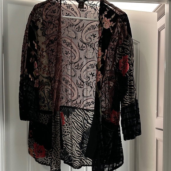 Multiples Tops - Multiples Paisley Kimono in Black and Cream